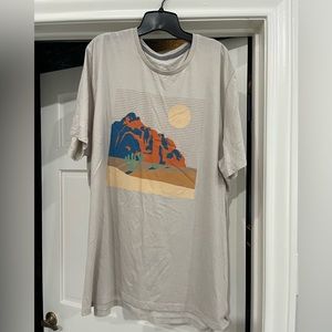 Short sleeve T-shirt